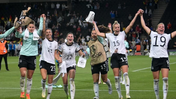 - &copy; Sebastian Gollnow/dpa