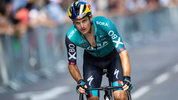 - &copy; Tom Weller/dpa