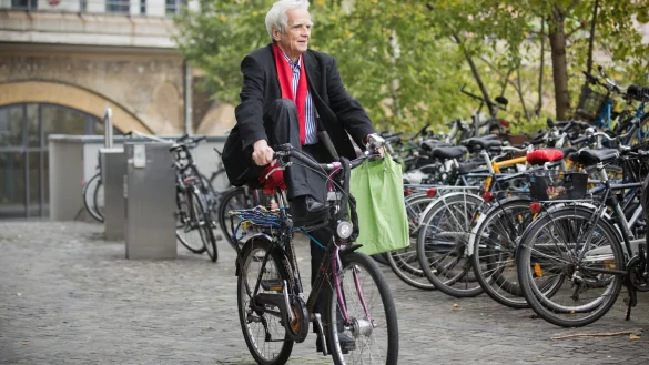 - &copy; picture alliance / Michael Kappeler/dpa