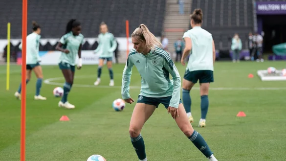 - &copy; Sebastian Gollnow/dpa