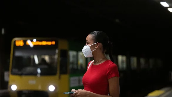 - &copy; Marijan Murat/dpa