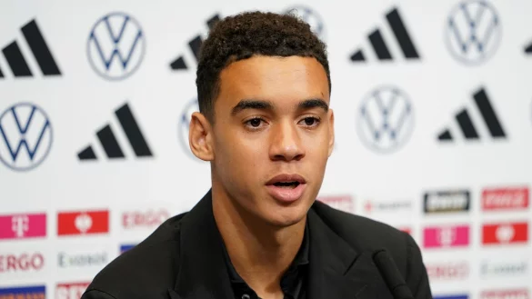 Jamal Musiala wird gegen England in der Startelf stehen. - © Zac Goodwin/PA Wire/dpa