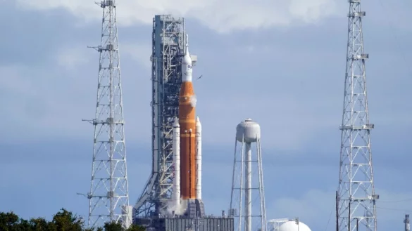 - &copy; John Raoux/AP/dpa