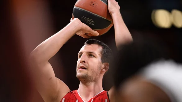 - © Tobias Hase/dpa