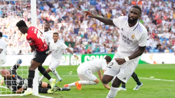 - &copy; Manu Fernandez/AP/dpa