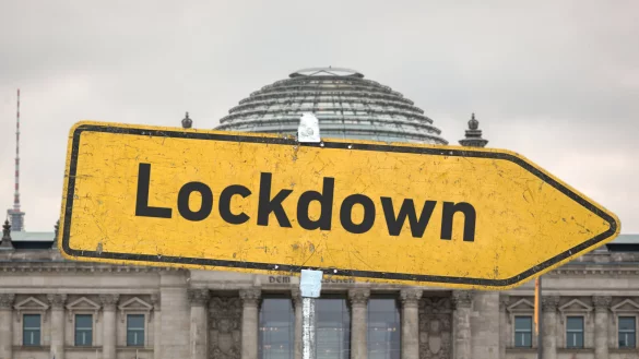 Die Infektionszahlen in Deutschland steigen rasant an. Die Forderungen nach sch&auml;rferen Corona-Ma&szlig;nahmen werden lauter. - &copy; Torsten Sukrow/SULUPRESS.DE