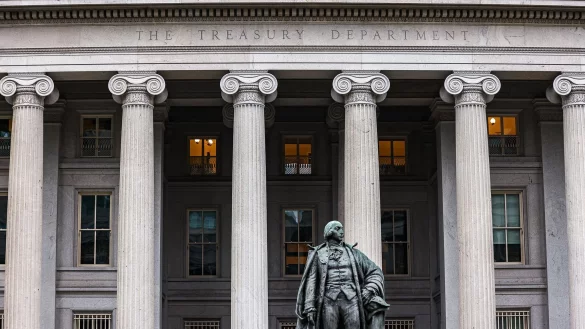 Eine Reihe rassistischer Beiträge wird für einen 25-Jährigen aus dem Doge-Team wohl folgenlos bleiben. (Archivbild) - © Valerie Plesch/dpa