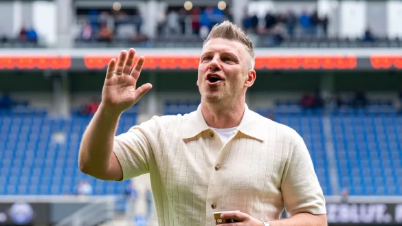 Verabschiedet sich voller Zuversicht aus Paderborn: Trainer Lukas Kwasniok. - © David Inderlied/dpa