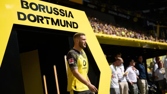 BVB-Abwehrspieler Niklas S&uuml;le steht vor seinem Comeback. (Archivbild) - &copy; Bernd Thissen/dpa