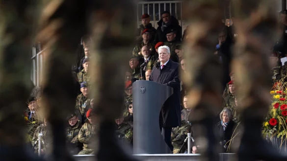 Wegen der veränderten Sicherheitslage nach dem russischen Angriff auf die Ukraine hat der Heimatschutz mehr Bedeutung bekommen und soll verstärkt werden. - © Hannes P. Albert/dpa