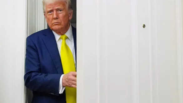 Donald Trump verbreitet eine eigenwillige Osterbotschaft. (Archivbild) - © Alex Brandon/AP/dpa