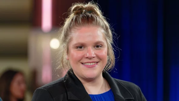 Tschüss, Tatort: Stefanie Reinsperger hatte ihren letzten Auftritt in der Dortmunder Ausgabe der Krimireihe bereits. Gezeigt wird die Folge aber erst 2026. (Archivbild) - © Henning Kaiser/dpa