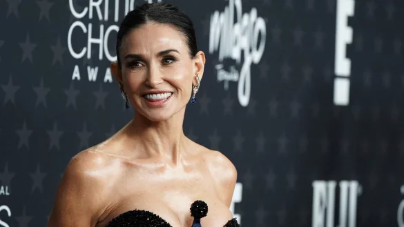 Demi Moore konnte auch bei den Critics Choice Awards triumphieren. - © Jordan Strauss/Invision/AP/dpa