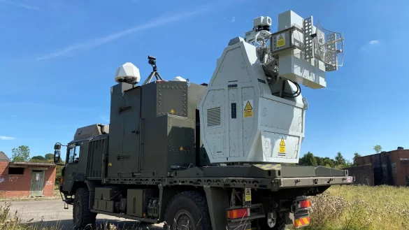 Das System nutzt nach britischen Angaben Funkwellen, um wichtige elektronische Komponenten in Drohnen zu st&ouml;ren oder zu besch&auml;digen. - &copy; Ministry Of Defence/PA Media/dpa