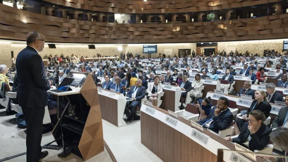 Im Vertrag festgehalten: Die WHO kann keinen Impfzwang oder Lockdowns anordnen. - &copy; Magali Girardin/KEYSTONE/dpa