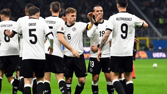 Deutschland bejubelt einen großen Fußball-Abend. - © Federico Gambarini/dpa