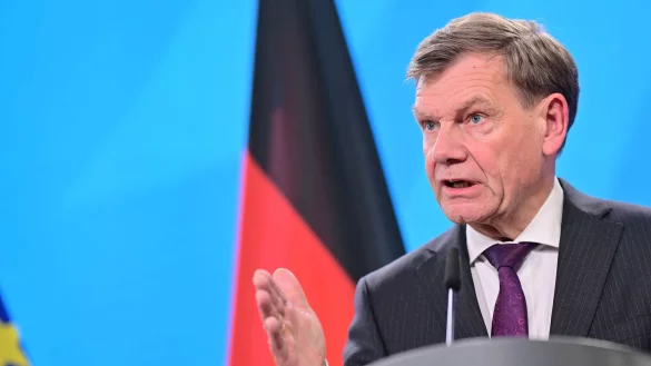 Bundesau&szlig;enminister Johann Wadephul (CDU) warnt Konsequenzen eines Zollstreits mit den USA. - &copy; Sebastian Christoph Gollnow/dpa