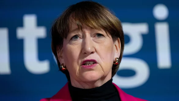 VDA-Präsidentin Hildegard Müller warnt vor erheblichen wirtschaftlichen Folgen der US-Zölle (Archivbild) - © Sven Hoppe/dpa