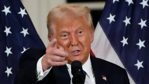 Trump will auch das Kennedy-Center kontrollieren. - © Ben Curtis/AP/dpa