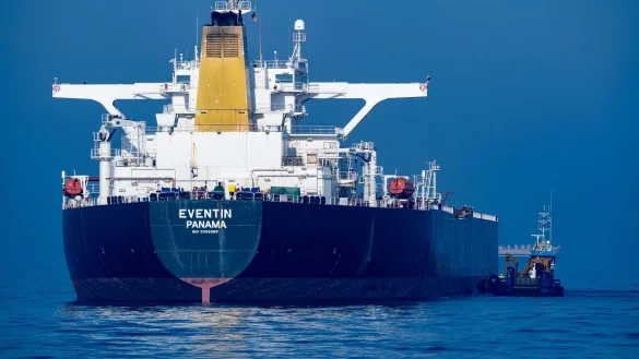 Der deutsche Zoll hat den Tanker eingezogen. - &copy; Stefan Sauer/dpa