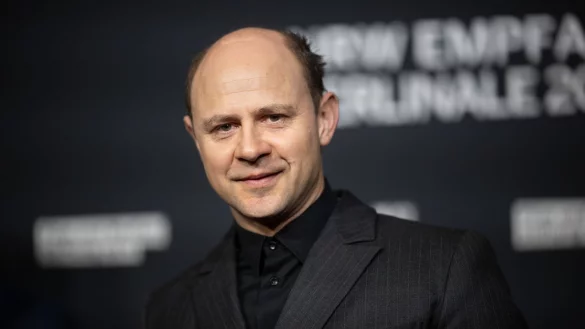 Moritz F&uuml;hrmann scheint zwei starke Frauen in seinem Leben zu haben. (Archivbild) - &copy; Sebastian Christoph Gollnow/dpa