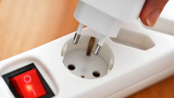 Die Stromrechnung sprengt bei vielen Haushalten das Budget. (Symbolbild) - &copy; Bernd Wei&szlig;brod/dpa