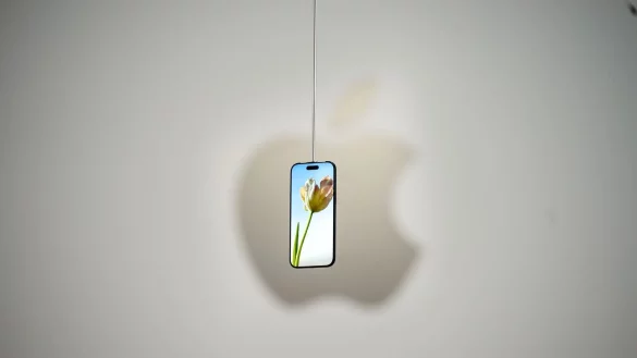 Das schlankere iPhone Air zeigt, wohin die Reise bei Apples Smartphones geht. - &copy; Andrej Sokolow/dpa