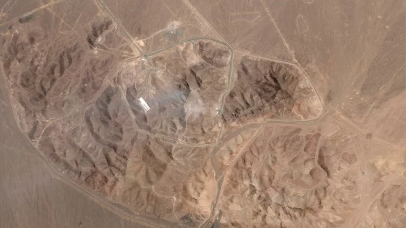 Die angegriffene Atomanlage in Fordo gilt Israel als wichtigstes Ziel in seinem Krieg gegen den Iran. (Archivbild) - © Planet Labs PBC/Planet Labs PBC via AP/dpa