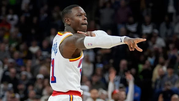 Dennis Schröder erzielte beim knappen Sieg der Golden State Warriors bei den Minnesota Timberwolves zwölf Punkte. - © Abbie Parr/AP/dpa