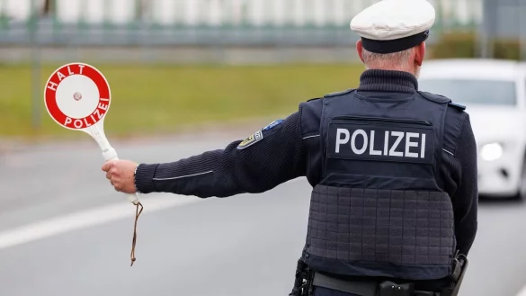 Die Zahl unerlaubter Einreisen nach Bayern ist laut Bundespolizei im Jahr 2024 bislang rückläufig. (Archivbild) - © Daniel Karmann/dpa