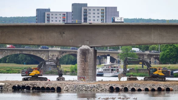 Br&uuml;cken, Stra&szlig;en, Energienetze: Die deutsche Infrastruktur soll mit Milliardenschulden modernisiert werden. (Archivbild) - &copy; Robert Michael/dpa