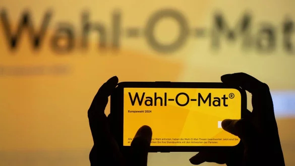 Der Wahl-O-Mat ist ein Online-Tool mit dem Nutzer ihre eigene Position mit denen aller zur Wahl antretenden Parteien vergleichen können. (Archivbild) - © Sebastian Kahnert/dpa