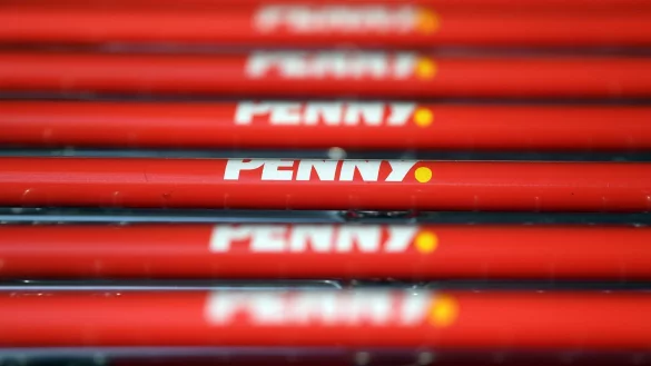 Penny zog sich wegen seiner Rabattwerbung den Ärger von Verbraucherschützern zu. - © picture alliance / Ralf Hirschberger/dpa-Zentralbild/ZB