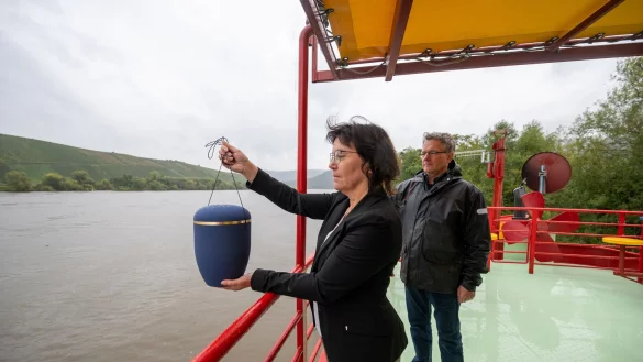 Mit der Neufassung des Bestattungsgesetzes sind neue Beisetzungen in Rheinland-Pfalz m&ouml;glich. (Archivbild) - &copy; Harald Tittel/dpa