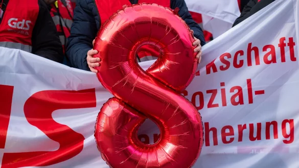 Die kommunalen Arbeitgeber warnen vor den Folgen der aus ihrer Sicht &uuml;berzogenen Forderungen der Gewerkschaften f&uuml;r den &ouml;ffentlichen Dienst. (Symbolbild) - &copy; Christophe Gateau/dpa