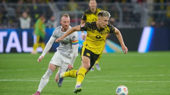 Nationalspieler Nico Schlotterbeck (r) &uuml;berzeugte bei seinem Comeback. - &copy; Bernd Thissen/dpa