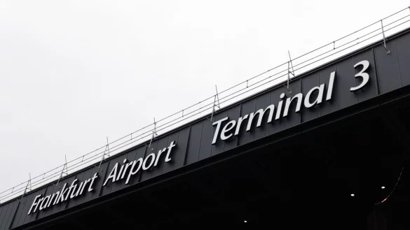 Bevor das neue Terminal in Betrieb geht, plant der Flughafenbetreiber Fraport einen Testlauf. (Archivbild) - &copy; Lando Hass/dpa