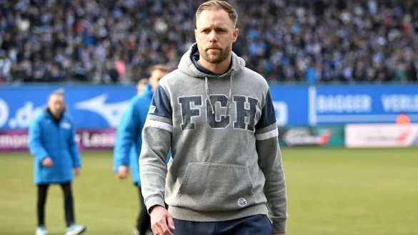 Rostocks Trainer Daniel Brinkmann spielt auch mal in der Kreisliga mit. - &copy; Michael Schwartz/dpa