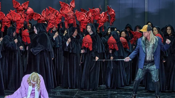 Eine Szene aus der Oper «Götterdämmerung». - © Enrico Nawrath/Bayreuther Festspiele/dpa