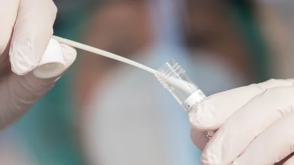 Nicht in allen Corona-Testzentren ging es während der Pandemie mit rechten Dingen zu. (Symbolbild) - © Tom Weller/dpa