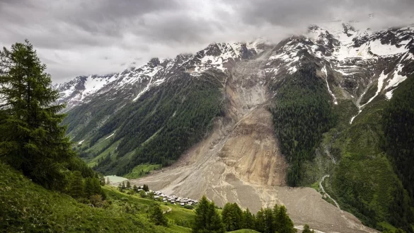 Seit dem Unglück wurde ein Schäfer vermisst. (Archivbild) - © Michael Buholzer/KEYSTONE/dpa
