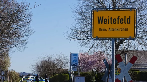 In den fr&uuml;hen Morgenstunden wurden in Weitefeld drei Tote gefunden. Was ist geschehen? - &copy; Thomas Frey/dpa