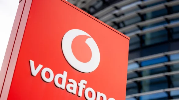 Viele Vodafone-Kunden wollen an der Sammelklage teilnehmen. - © Thomas Banneyer/dpa