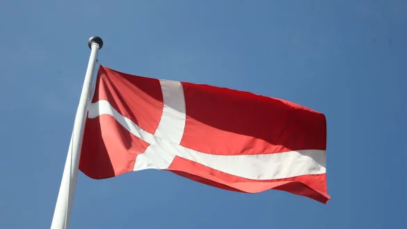 In Dänemark galt die Wehrpflicht bislang nur für Männer ab 18 Jahren. (Archivbild) - © Steffen Trumpf/dpa