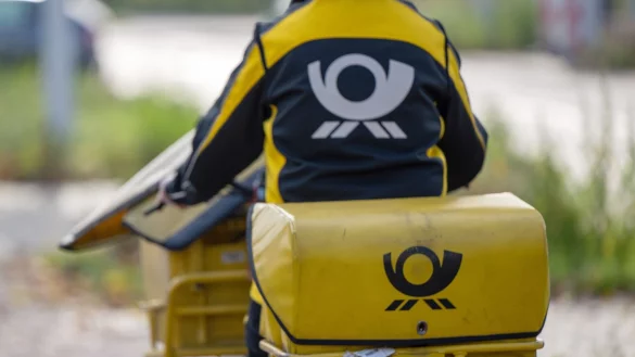 Die Post-Tarifverhandlungen werden am Dienstag fortgesetzt. (Symbolbild) - &copy; Monika Skolimowska/dpa