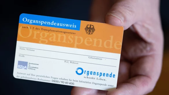 Ministerin Warken ruft zu Bereitschaft für Organspenden auf. (Symbolbild) - © Hendrik Schmidt/dpa/dpa-tmn