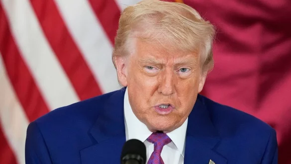 US-Präsident Trump äußerte sich optimistisch zu den Atom-Gesprächen mit dem Iran - und drohte Teheran gleichzeitig erneut für den Fall des Scheiterns der Verhandlungen. - © Alex Brandon/AP/dpa