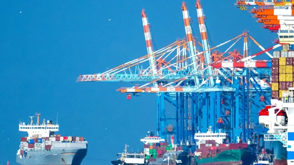 Die USA sind der wichtigste Handelspartner des Hafens Bremerhaven. (Archivbild) - © Sina Schuldt/dpa