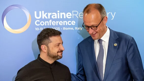 «Die Europäer wollen und dürfen nicht Zaungäste sein», sagt der Kanzler mit Blick auf das Treffen von Trump und Putin. (Archivbild) - © Michael Kappeler/dpa