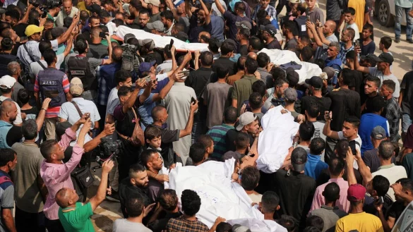 Bei einem israelischen Luftangriff wurden in Gaza f&uuml;nf Mitarbeiter von Al-Dschasira get&ouml;tet. - &copy; Jehad Alshrafi/AP/dpa